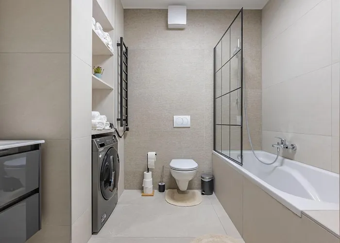 3 Bedroom W Garage&balcony * Budapest