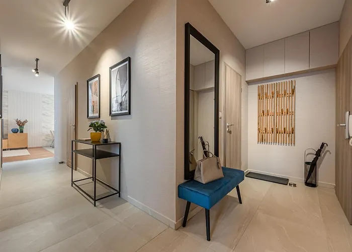 Appartamento 3 Bedroom W Garage&balcony *