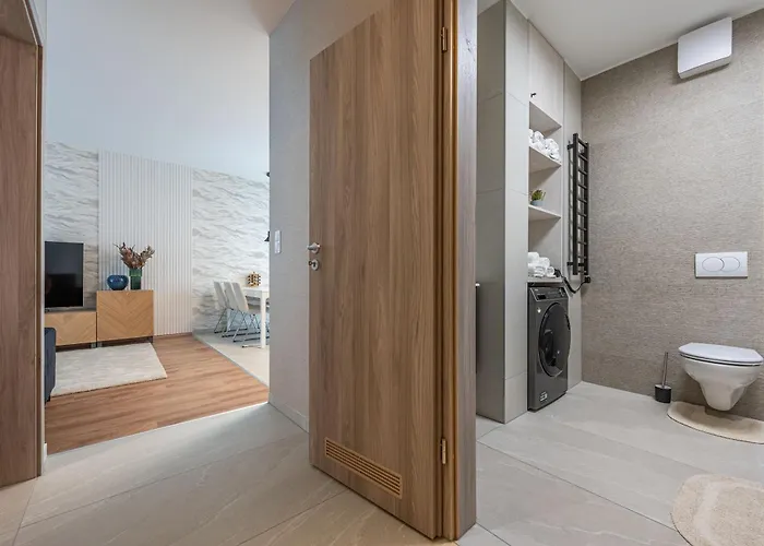 3 Bedroom W Garage&balcony * Budapest