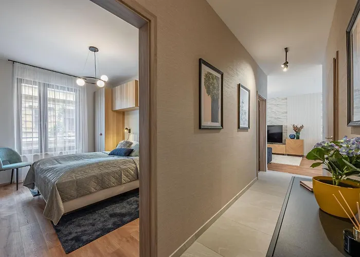 3 Bedroom W Garage&balcony * Budapest