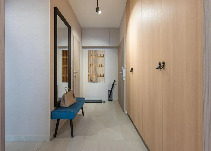 3 Bedroom W Garage&balcony Appartamento *